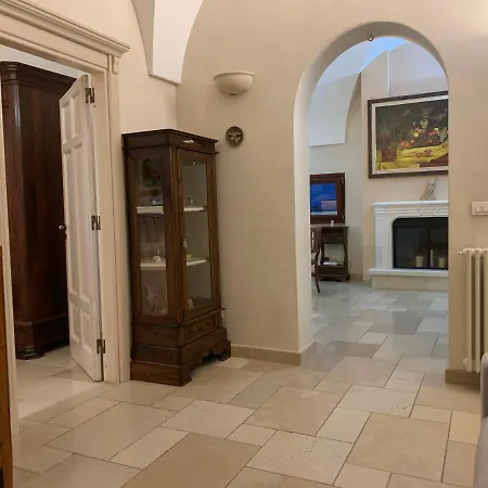 Palazzo Dei Gesuiti Διαμέρισμα *